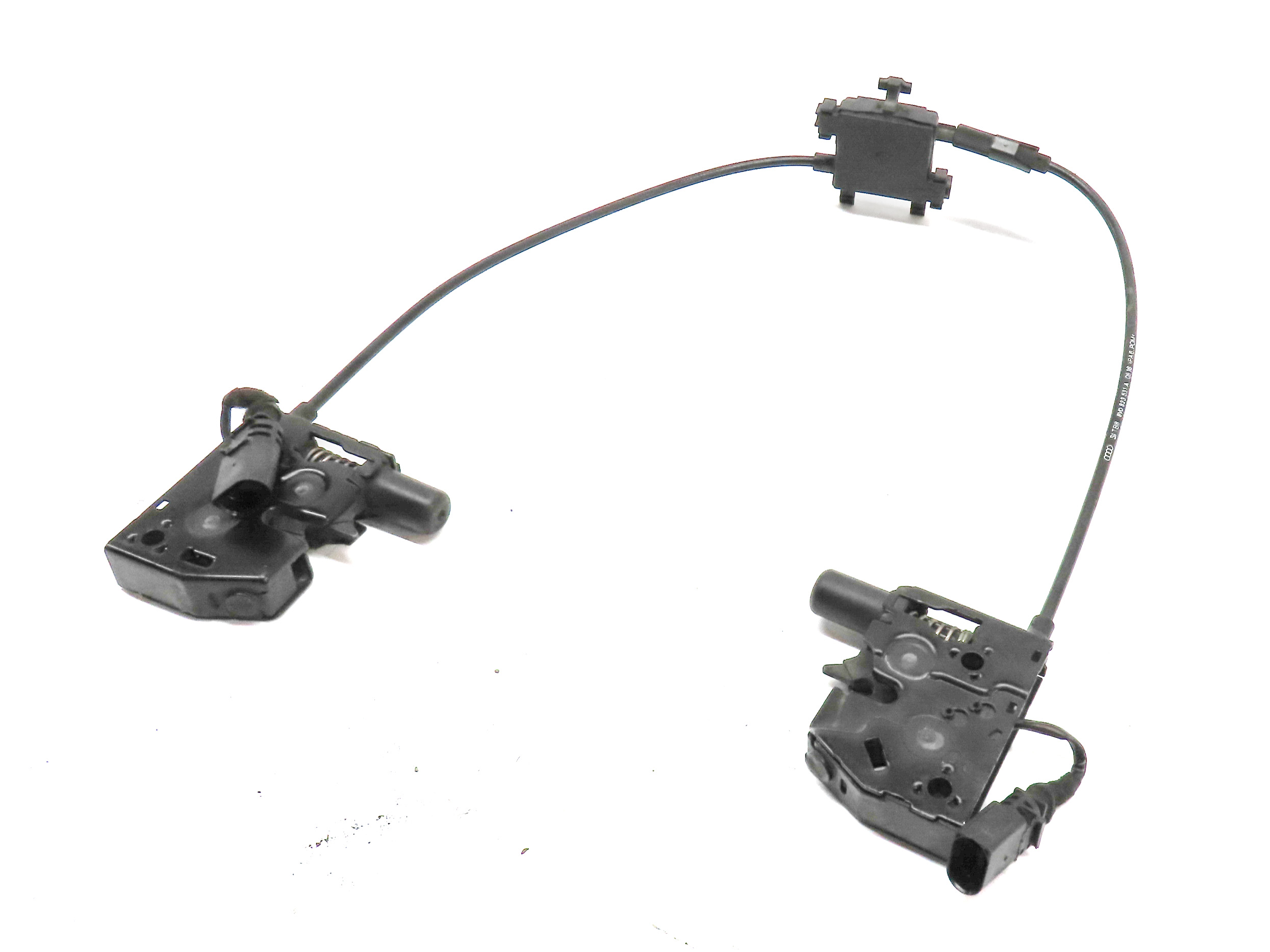 2017 AUDI A3 (8V) FRONT LEFT & RIGHT HOOD BONNET LID LOCK LATCH CABLE SET/2 — exact item pictured